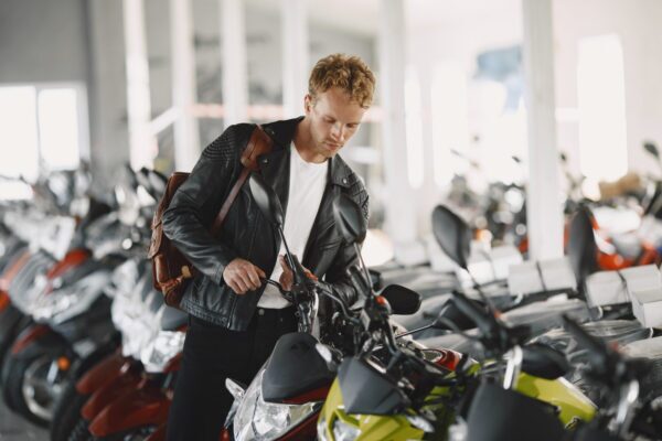 Mercato delle moto in crescita nel 2026: i possibili impatti sull’assicurazione moto