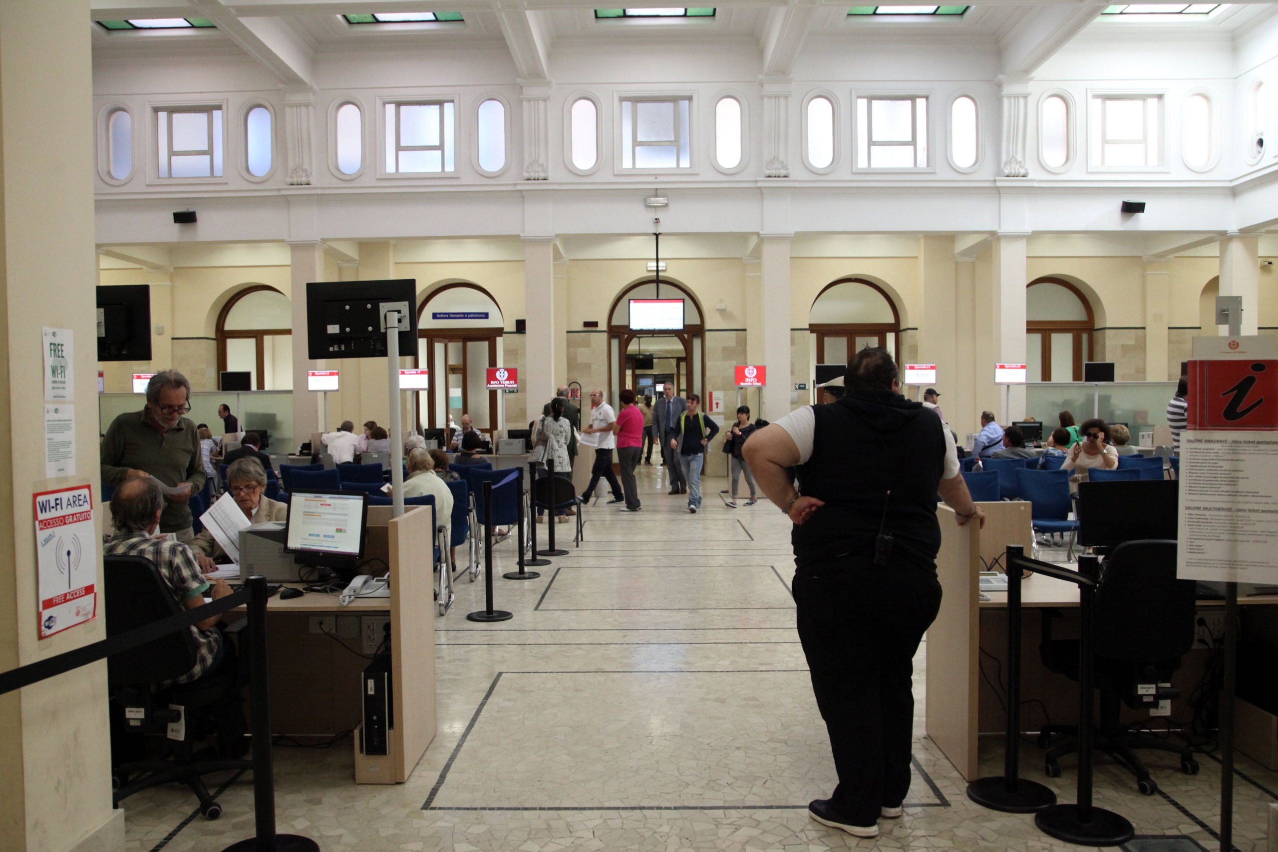 stipendi pubblica amministrazione 